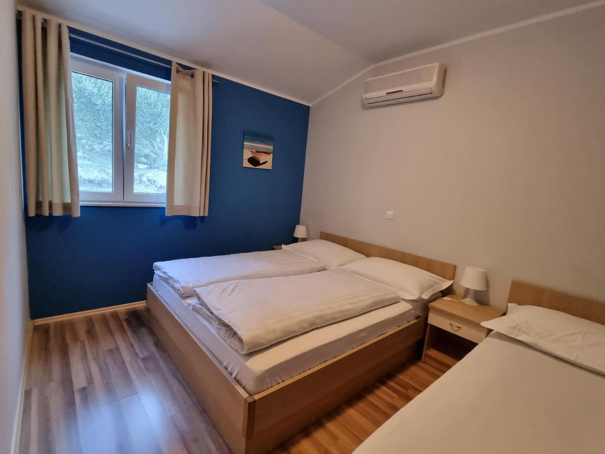 Tonka * Makarska
